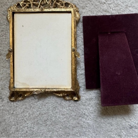 Matson Floral Gold tone Picture Frame hold 4x 3 photo - Picture 4 of 9